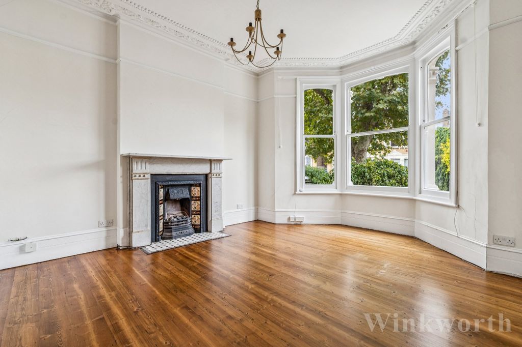 Property photo 2 of 14 Picture No. 02