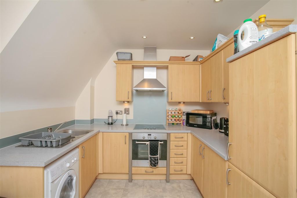 Property photo 2 of 9