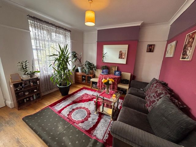Property photo 2 of 11