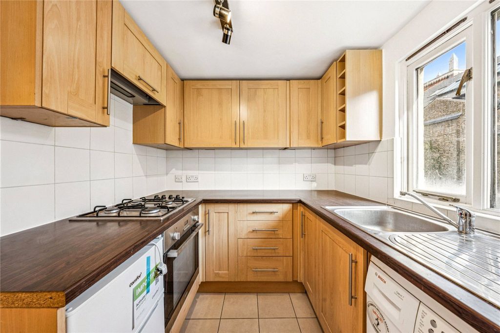 Property photo 3 of 6 Picture No. 06
