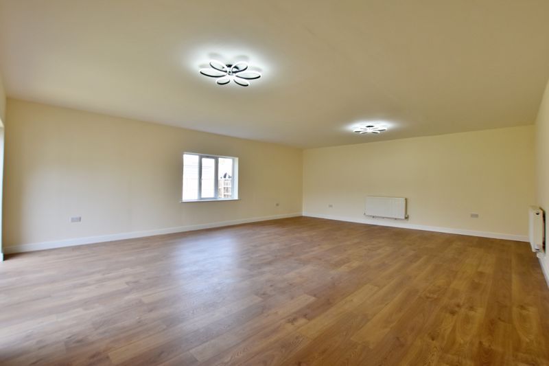 Property photo 3 of 22 Photo 21