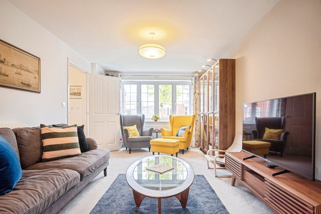 Property photo 3 of 17