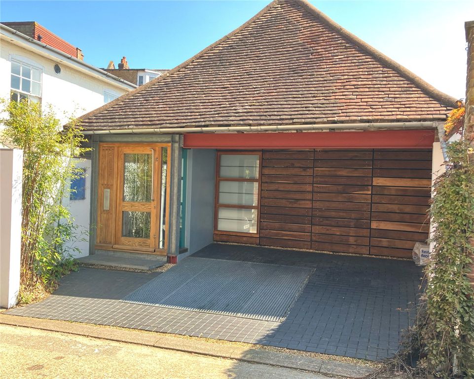 Property photo 1 of 17 Picture No. 14