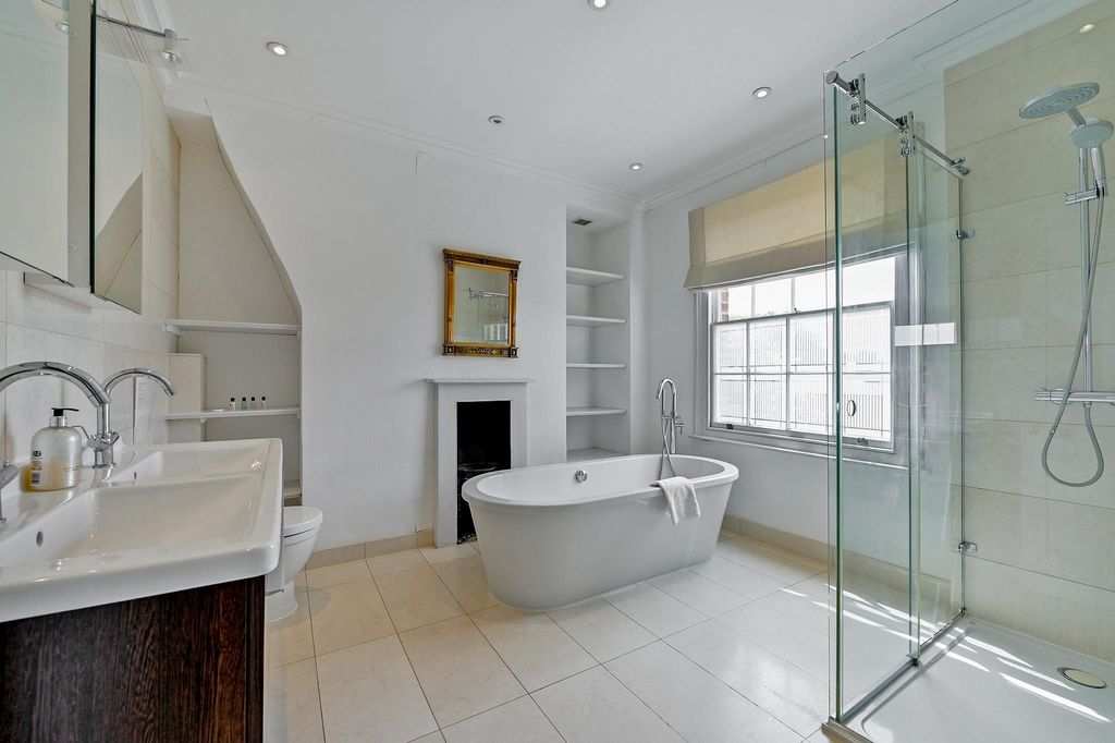 Additional image 10 of 5 bed town house for saleSt. John Street, Oxford, Oxfordshire OX1