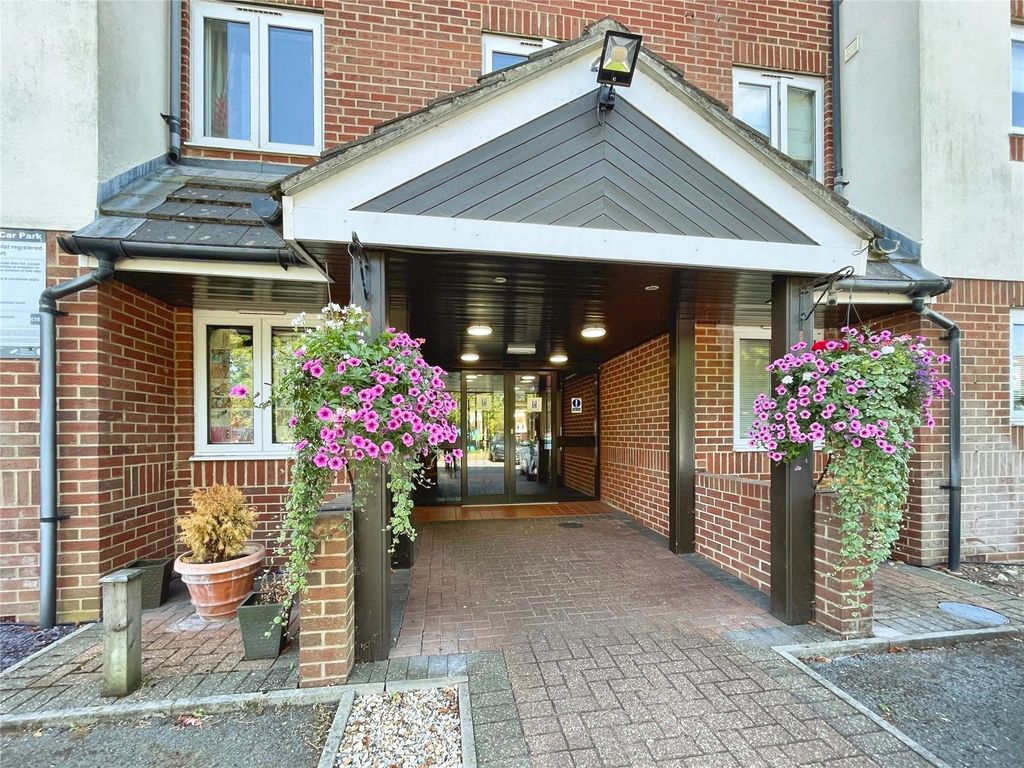 Property photo 1 of 14 Picture No. 08