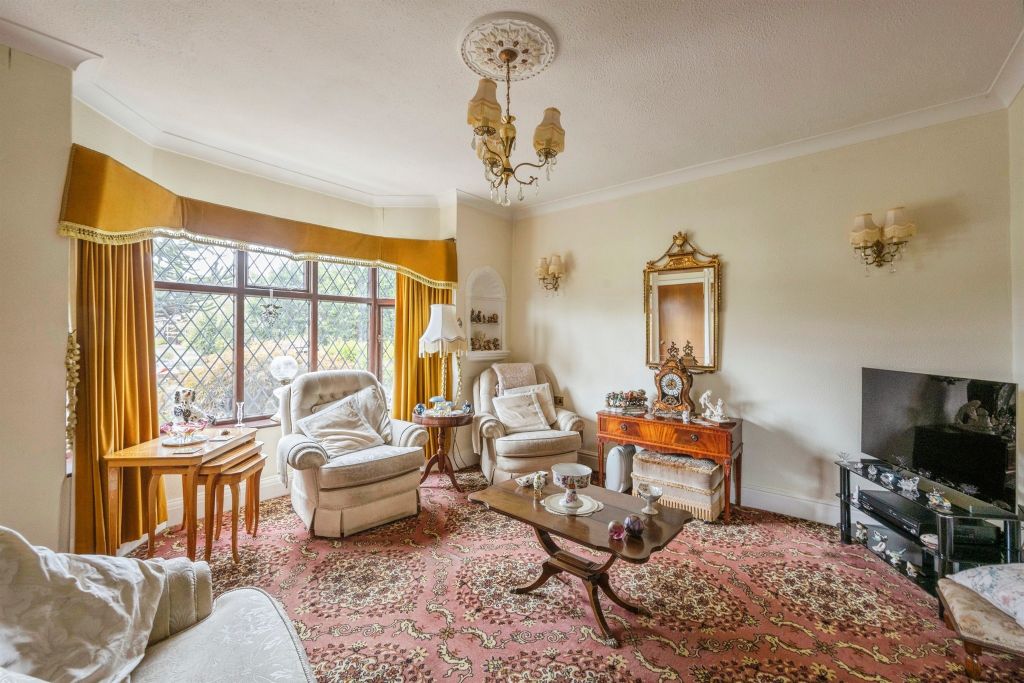 Property photo 2 of 17