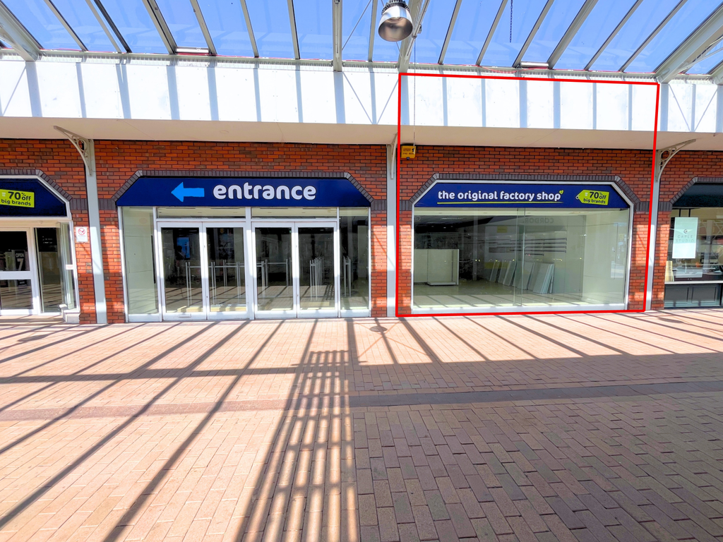 Property photo 1 of 3 Retail Space