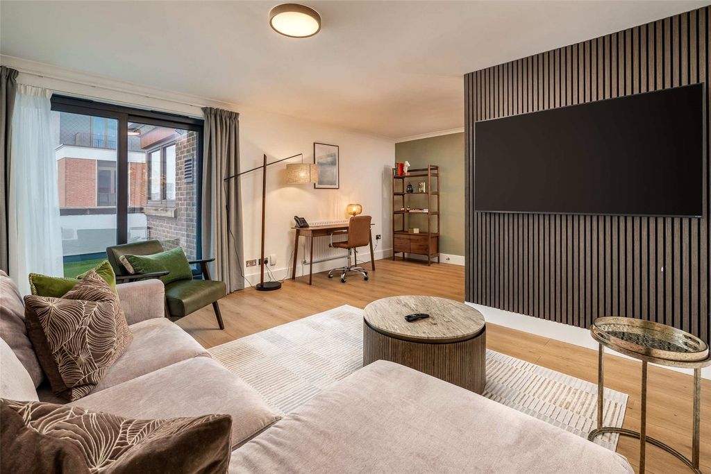 Property photo 1 of 14 Picture No. 04