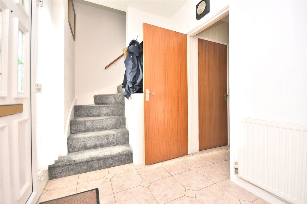 Property photo 2 of 16 Picture No. 04