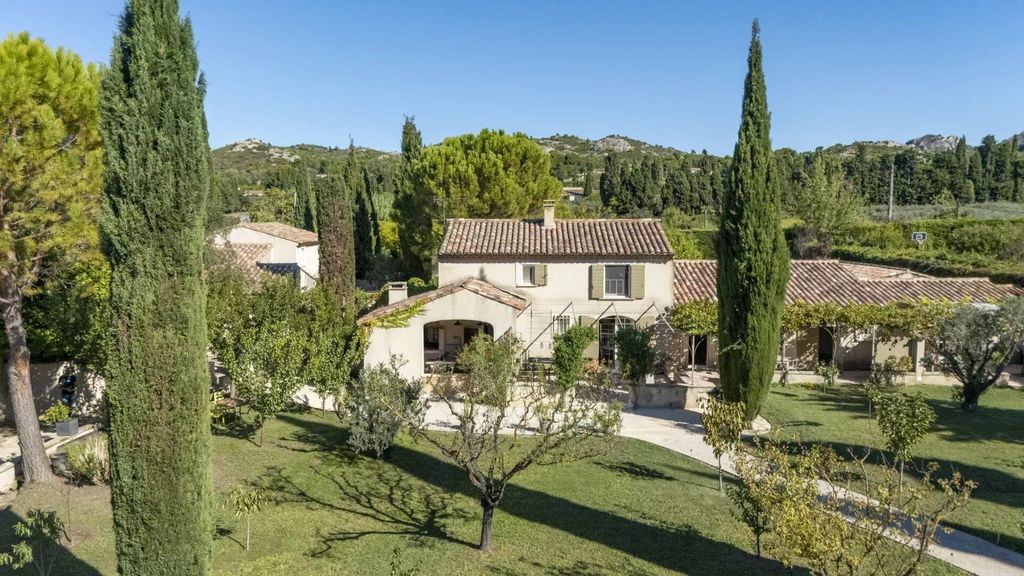 Property photo 1 of 36 Maussane-Les-Alpilles - House In The Countryside