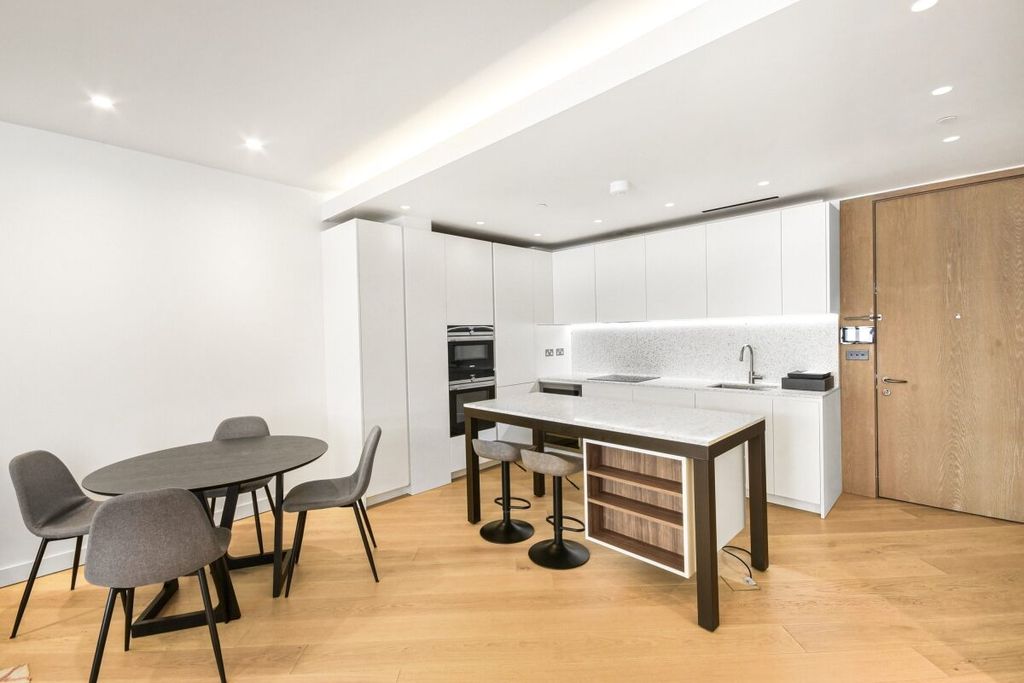 Property photo 3 of 15 Television Centre