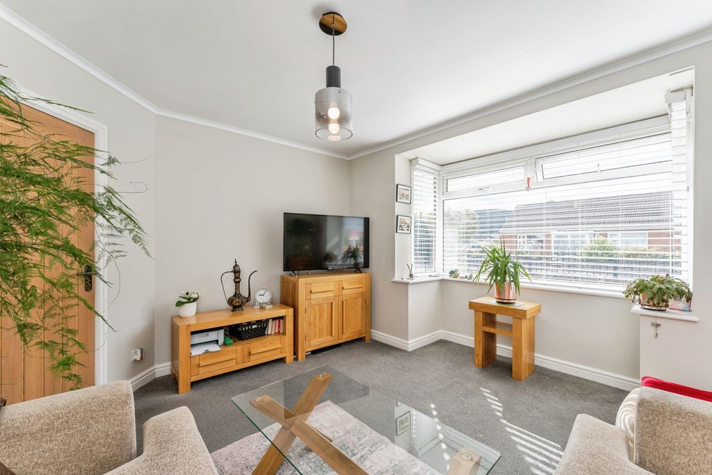 Property photo 3 of 19 Img_0238