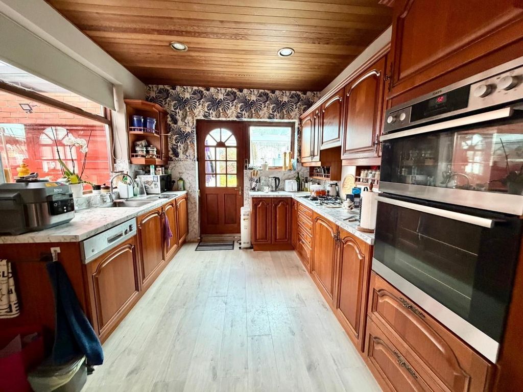 Additional image 4 of 4 bed semi-detached house for saleAcklam Road, Middlesbrough TS5