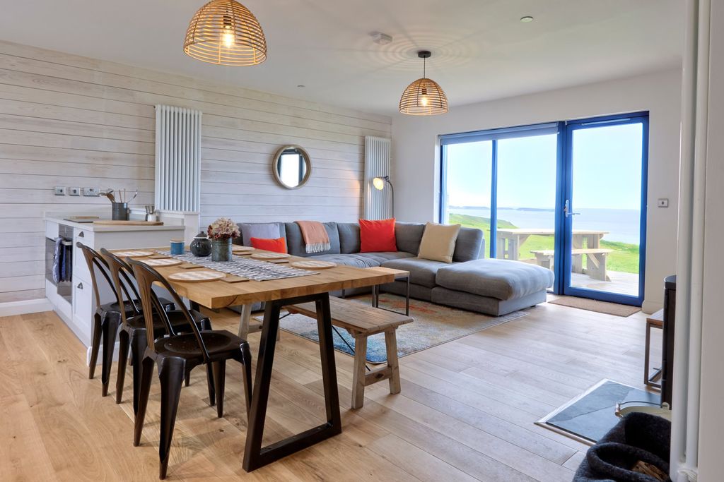 Property photo 1 of 26