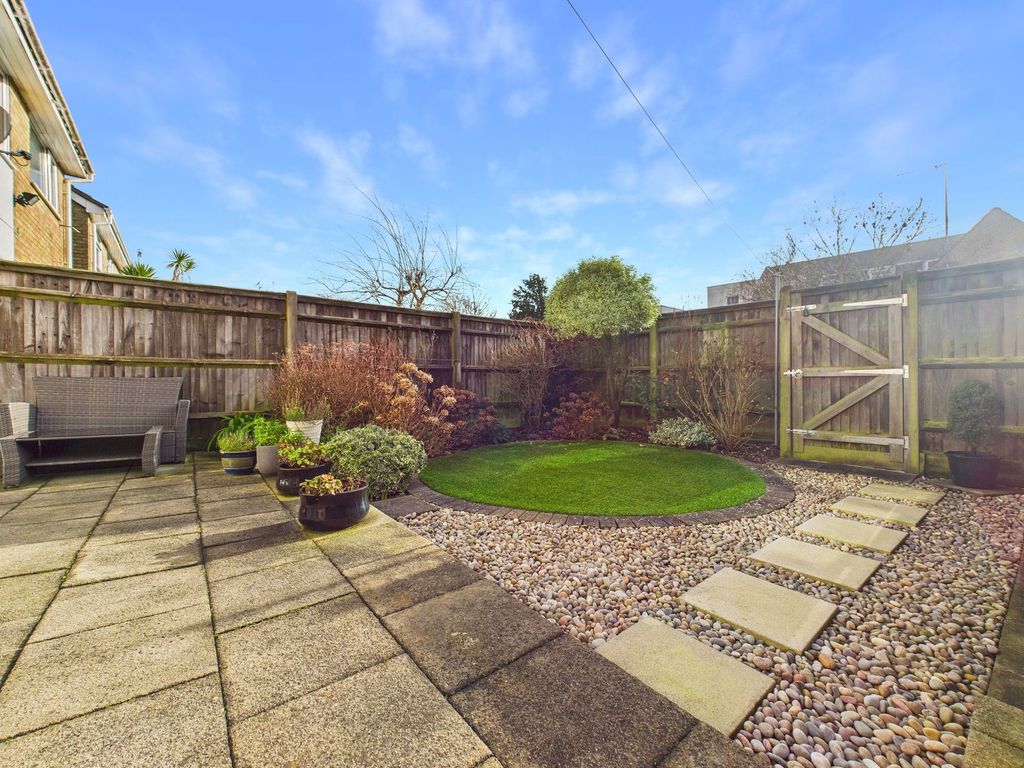 Property photo 2 of 18