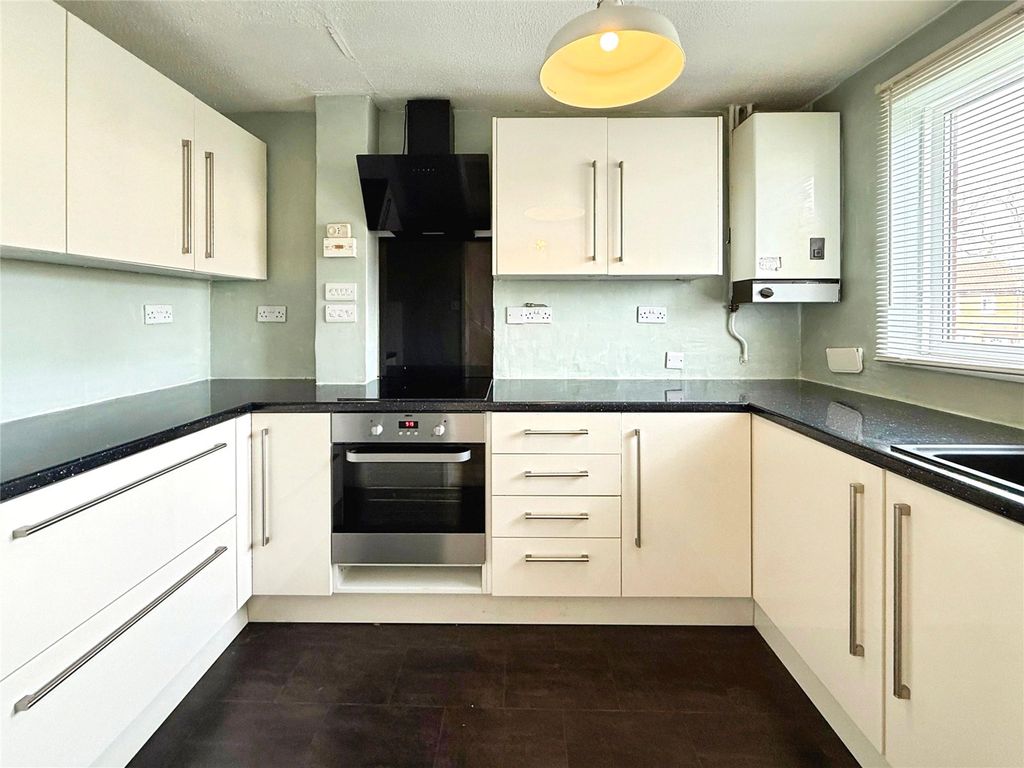 Property photo 3 of 12 Picture No. 10