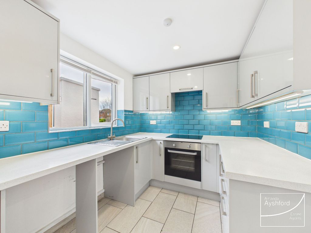 Property photo 3 of 23