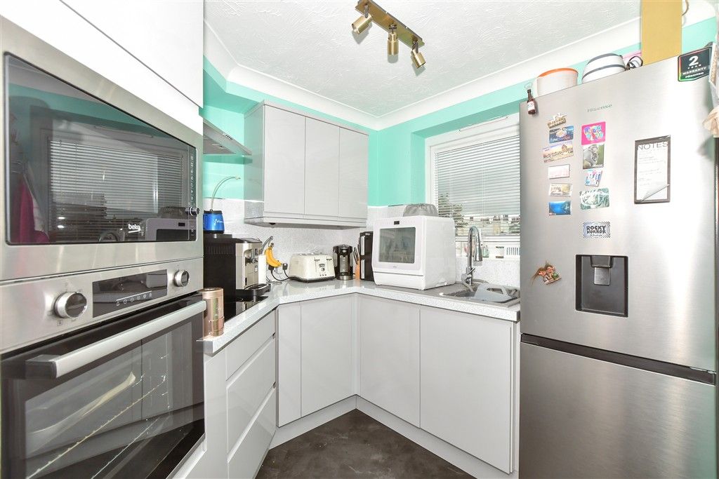 Property photo 2 of 12 Kitchen