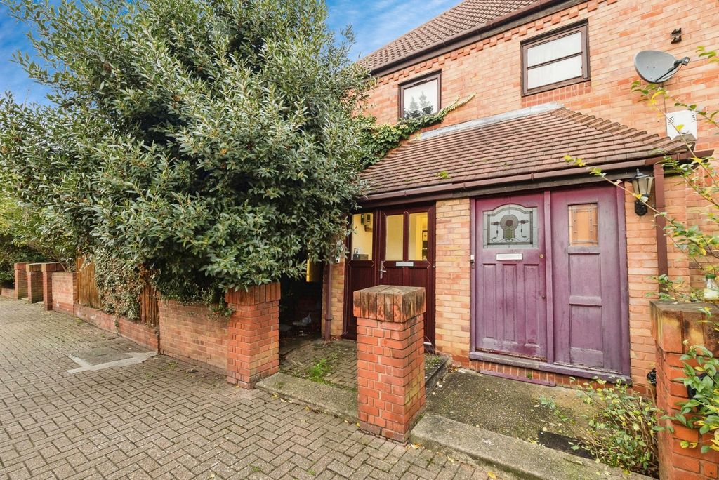 Property photo 1 of 16 Pbox-Img.Jpg