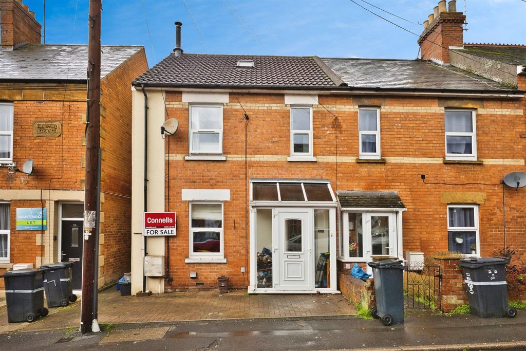 Property photo 1 of 17