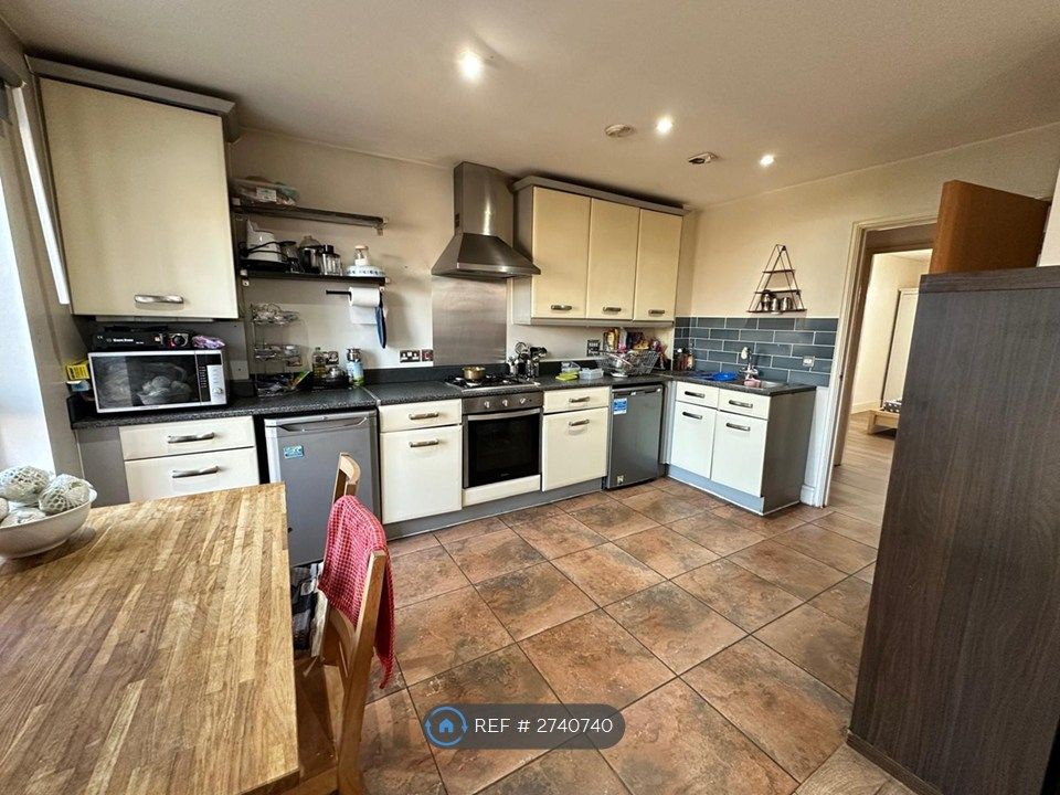 Property photo 2 of 13 Openplan Kitchen