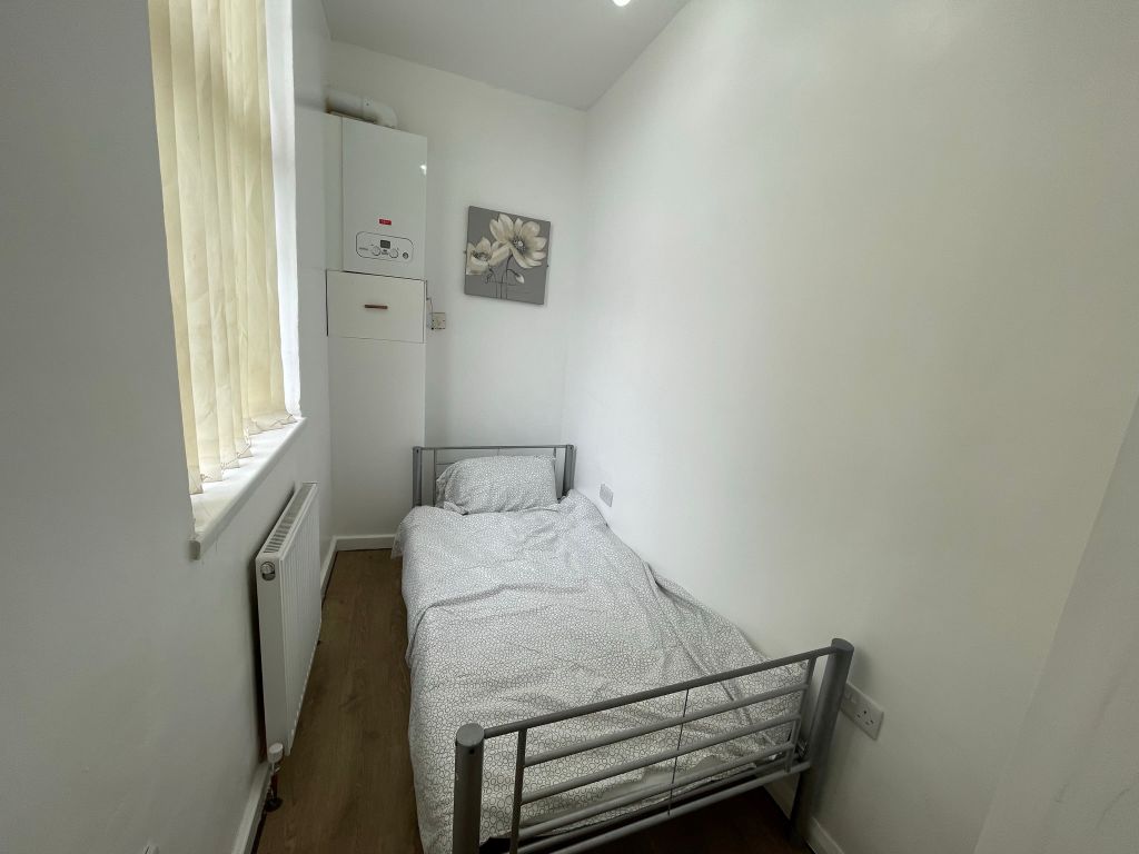 Property photo 2 of 6 Bedroom 2
