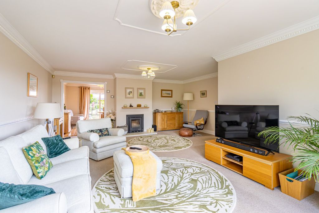 Property photo 3 of 45 5233746