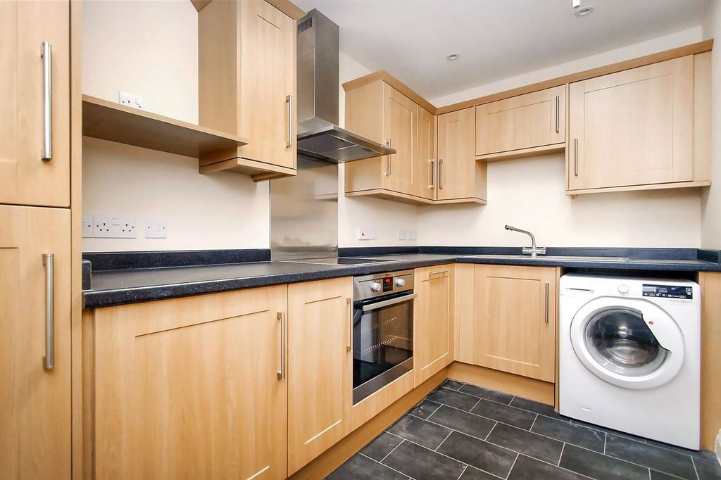 Property photo 2 of 7 Picture No. 12