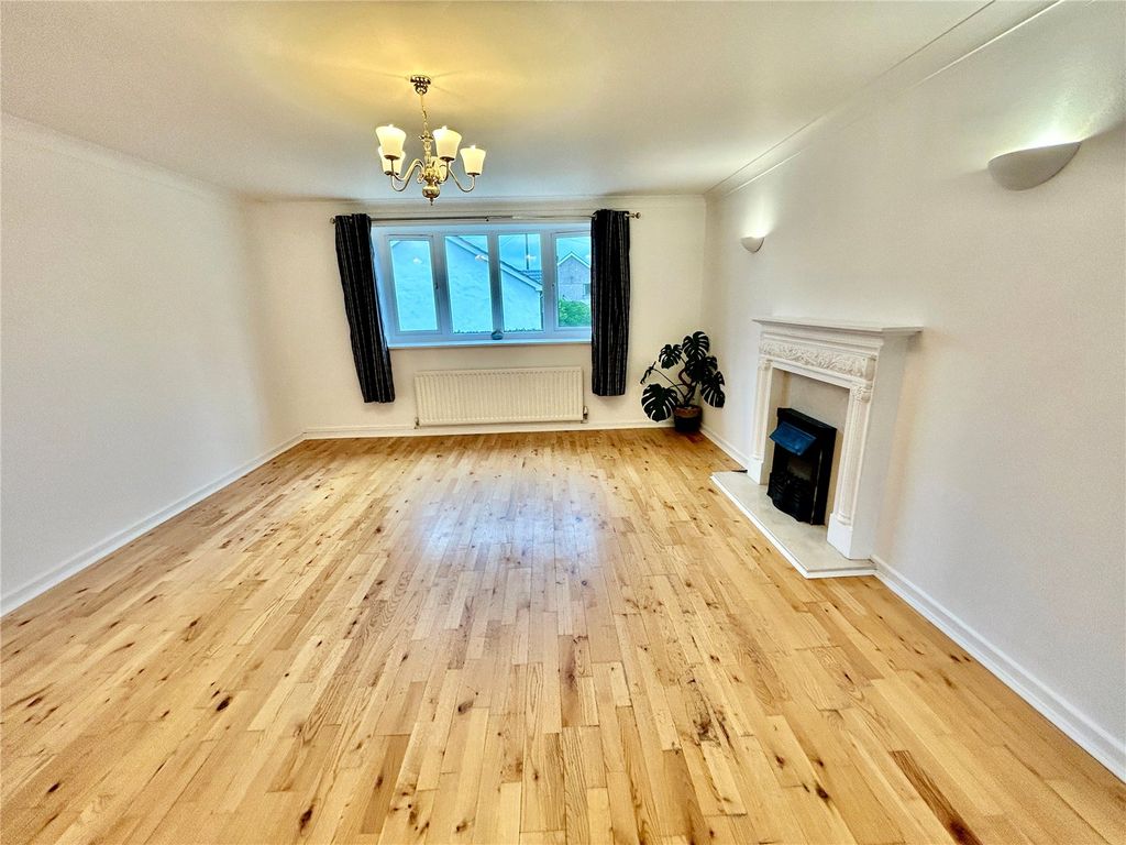 Property photo 3 of 22 Picture No. 39