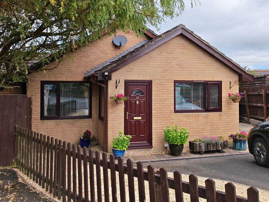 Property photo 1 of 6 Front