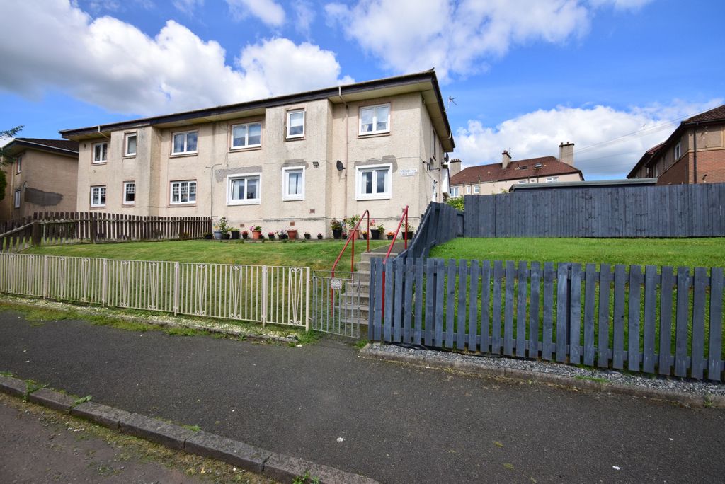 Property photo 1 of 13 3 Bed Flat To Rent Viewbank Avenue, Calderbank, Airdrie ML6 9Tj