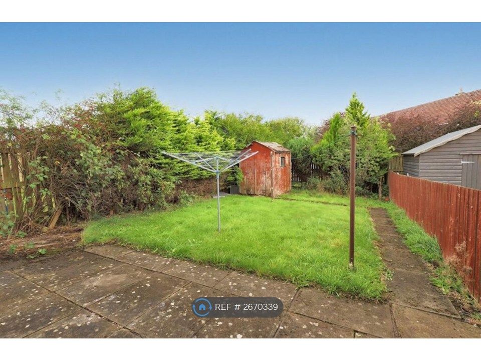 Property photo 3 of 13 Garden