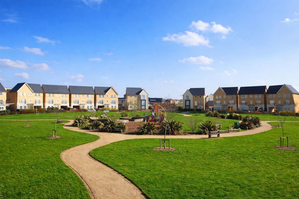 Property photo 2 of 22 8F68Ff2C-4F61-44F6-A791-Fcfd6B1F416C.Png