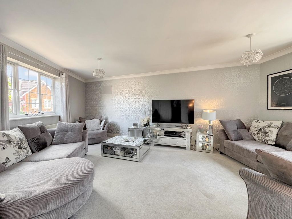 Property photo 3 of 18 11.Jpg