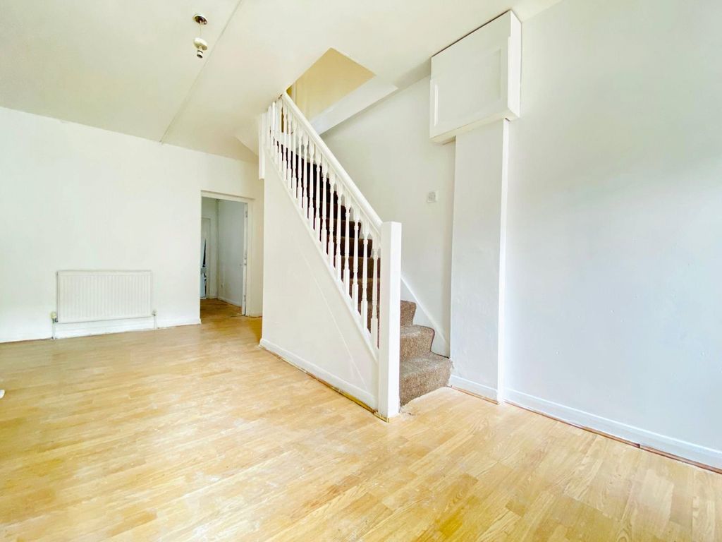 Property photo 2 of 7 Picture No. 03