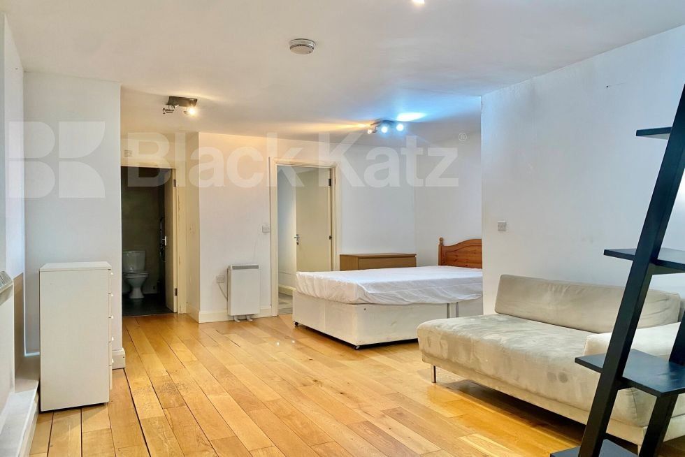 Property photo 3 of 6