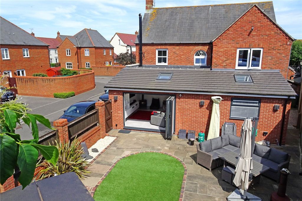 Property photo 2 of 24 Picture No. 26