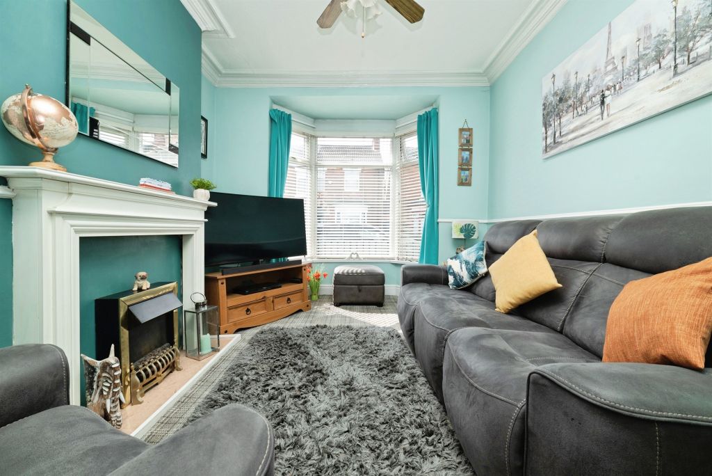 Property photo 1 of 17