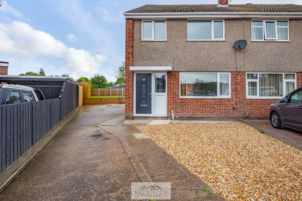 Property photo 1 of 24