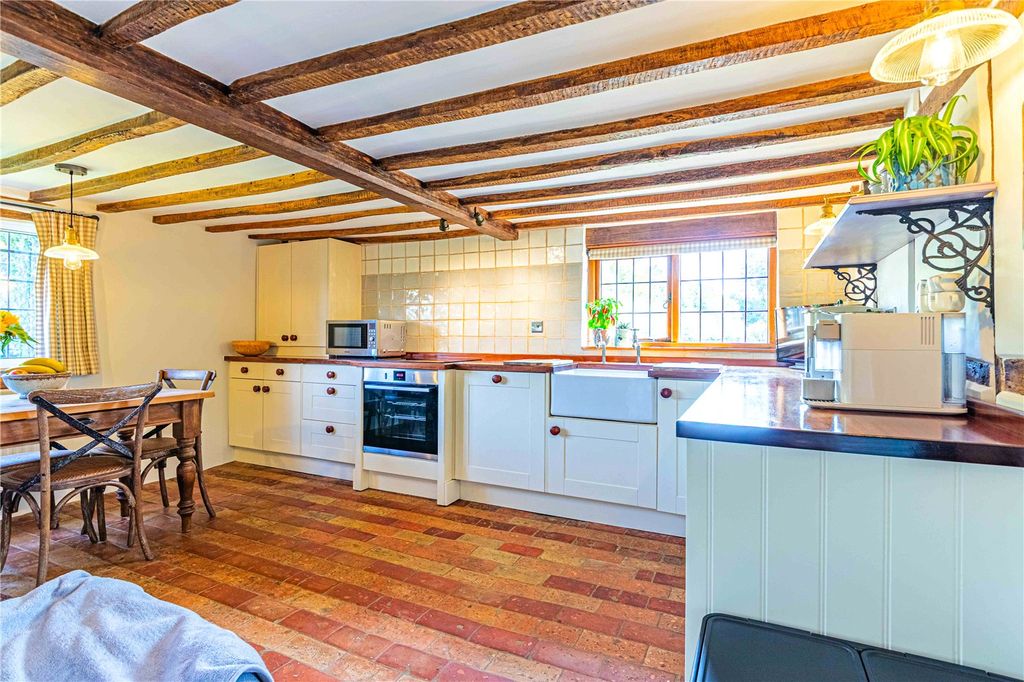 Property photo 2 of 38 Picture No. 85
