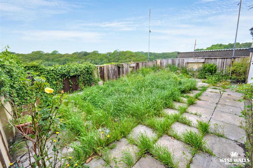 Property photo 3 of 21 Best Rear Garden Photo.Jpg