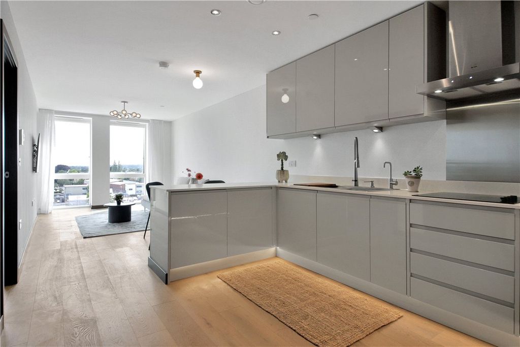 Property photo 2 of 17 Picture No. 46