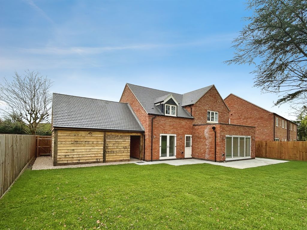 Property photo 3 of 23