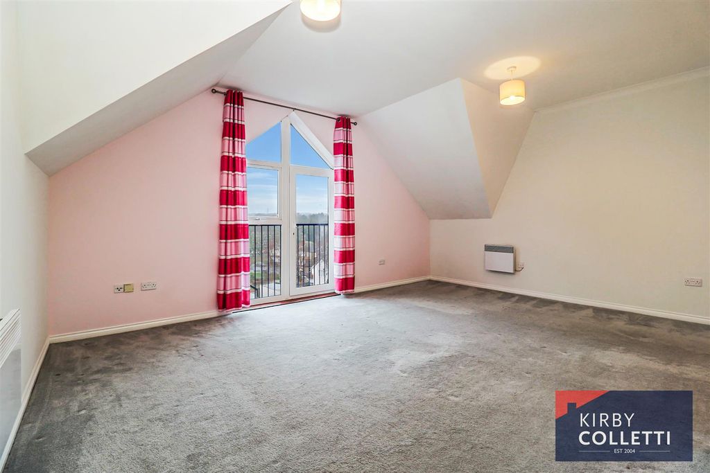 Property photo 2 of 13 Lounge/Diner