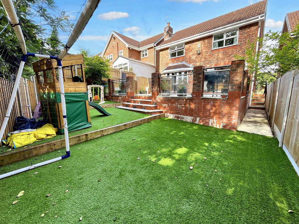 Property photo 2 of 47