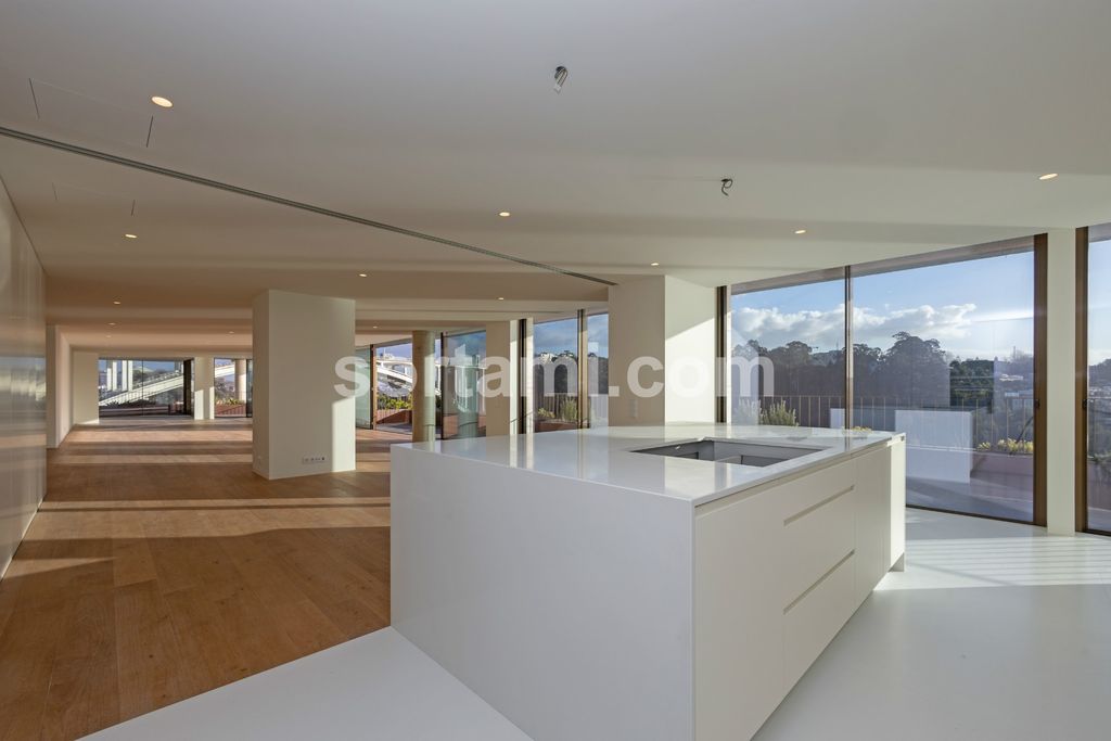 Property photo 3 of 53