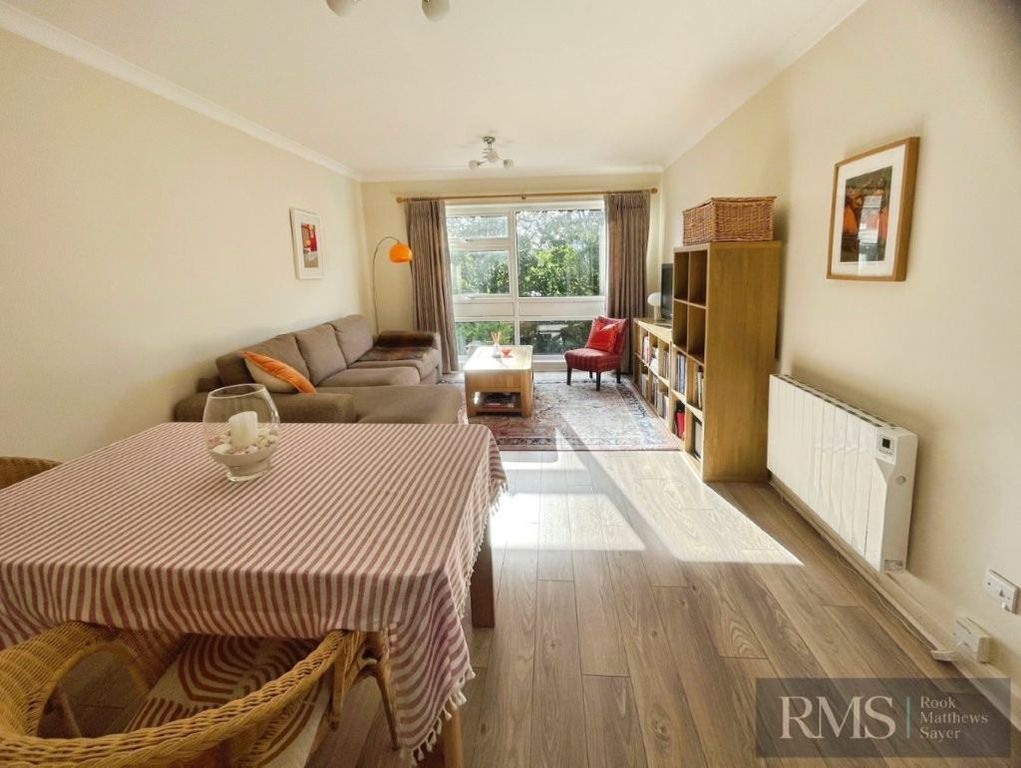 Property photo 1 of 12 Photo 10