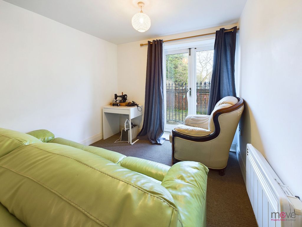 Property photo 2 of 7 Lounge