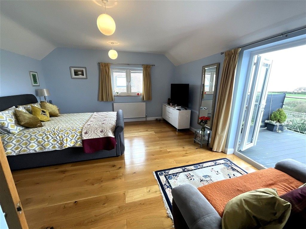 Additional image 9 of 4 bed chalet for saleRoderick Avenue, Peacehaven, East Sussex BN10