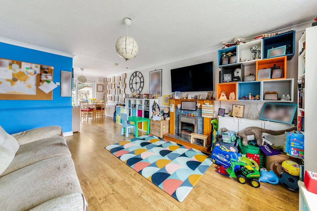 Property photo 3 of 15